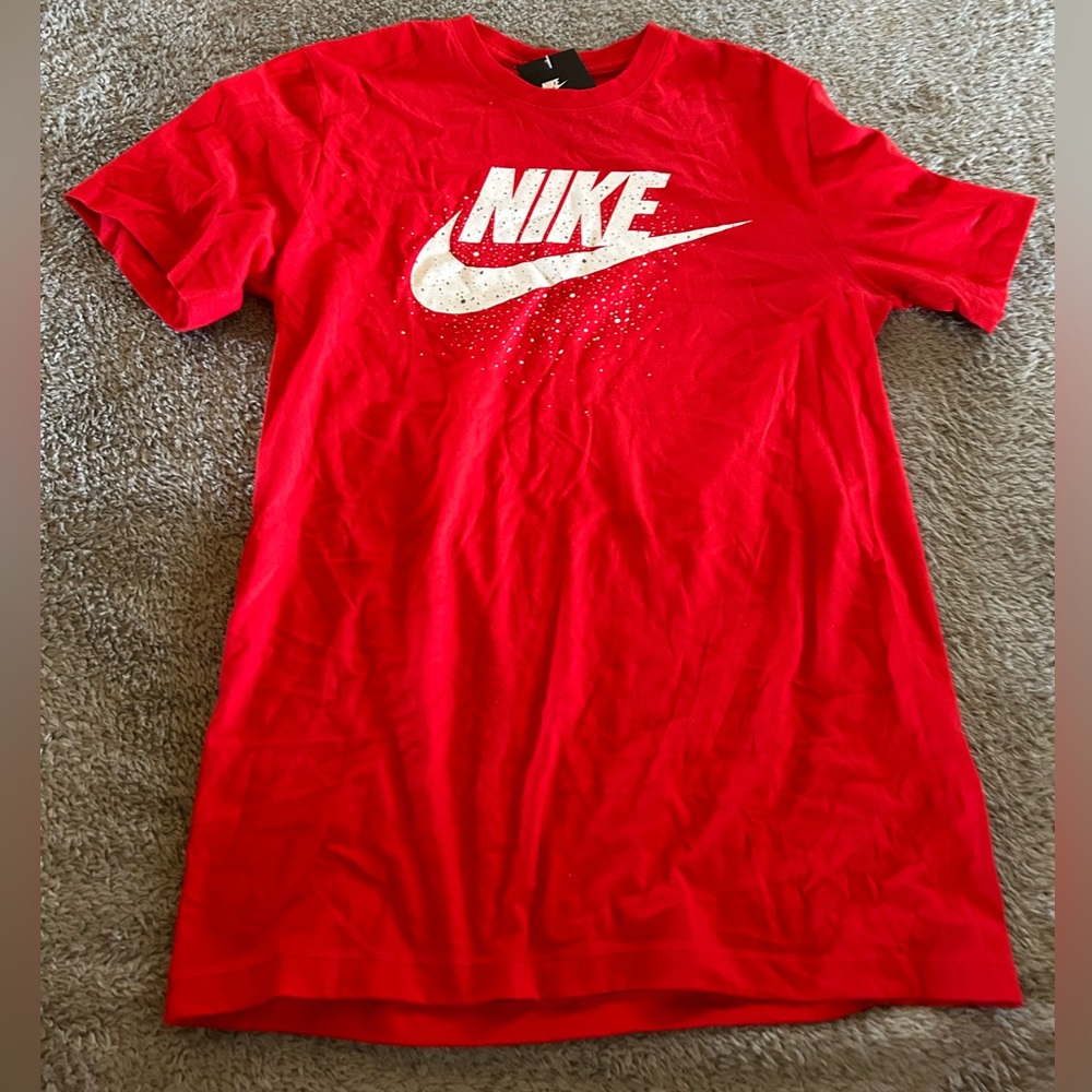 nike tshirt